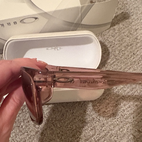 Oakley Women's Sunglasses in Pink - Picture 3 of 4